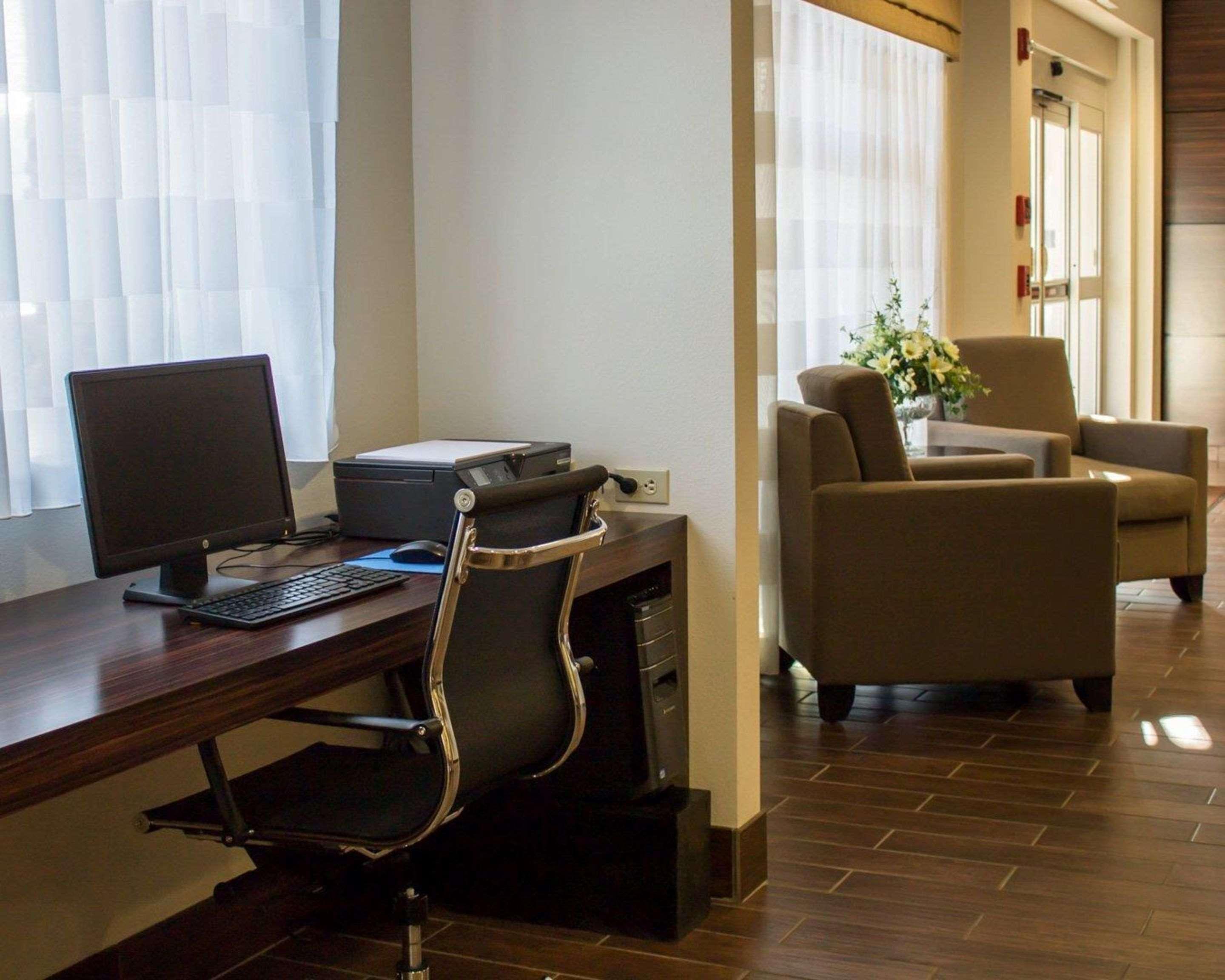 Sleep Inn & Suites Moundsville - Wheeling Exteriér fotografie
